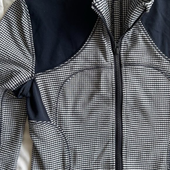 Lululemon Checkered Pattern Defined Jacket Women’s Size 4 - Picture 2 of 5
